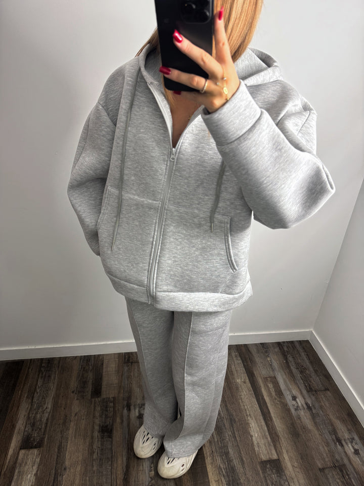 Ensemble Uniqlo (plusieurs couleurs)￼￼