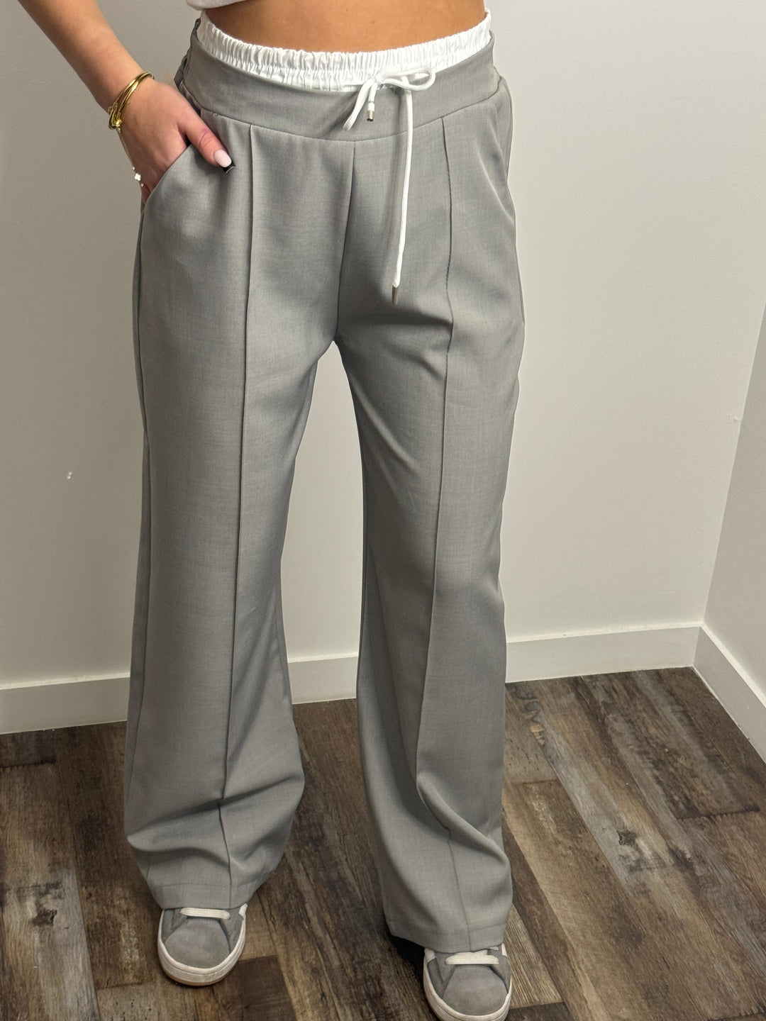 Pantalon à pince large gris