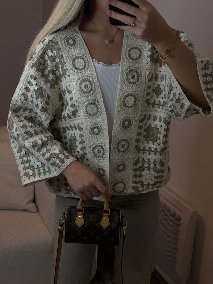 Gilet en crochet (plusieurs couleurs)