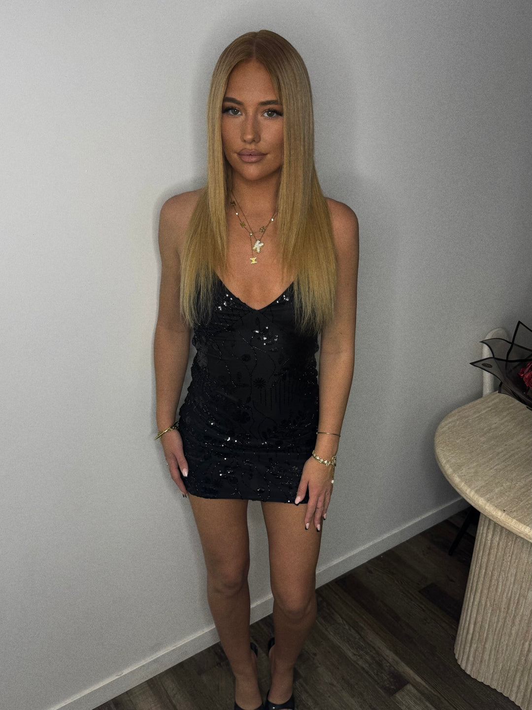 Robe perla dos nu (plusieurs couleurs)￼