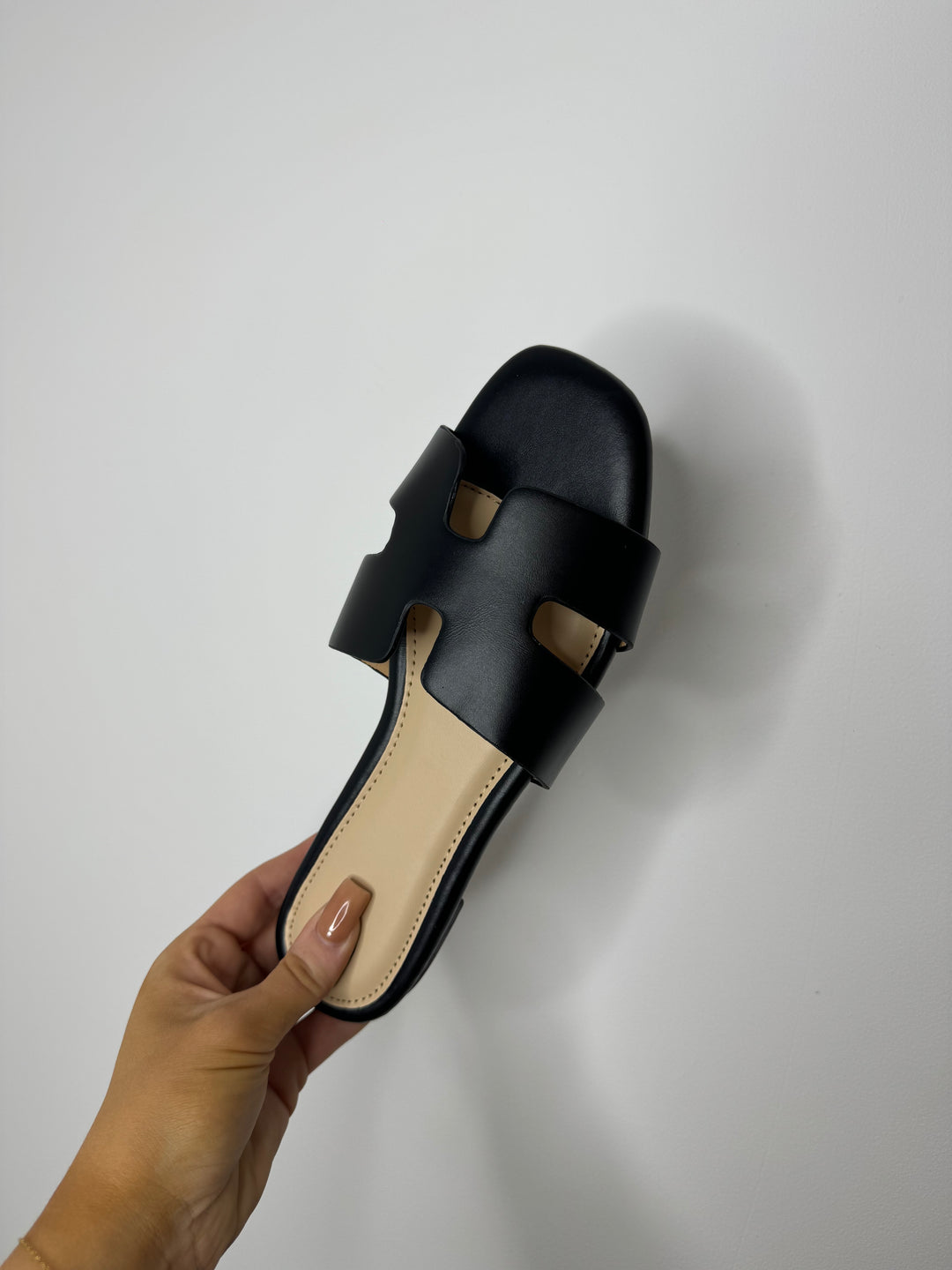 Claquette hermance noire